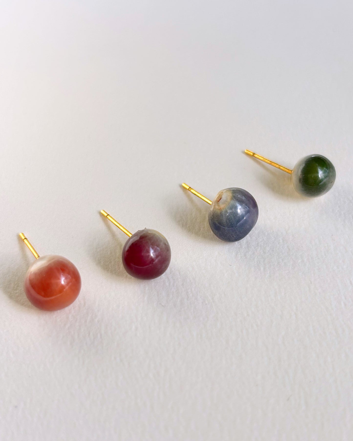 Seed Stud ~ Dark Sparkle